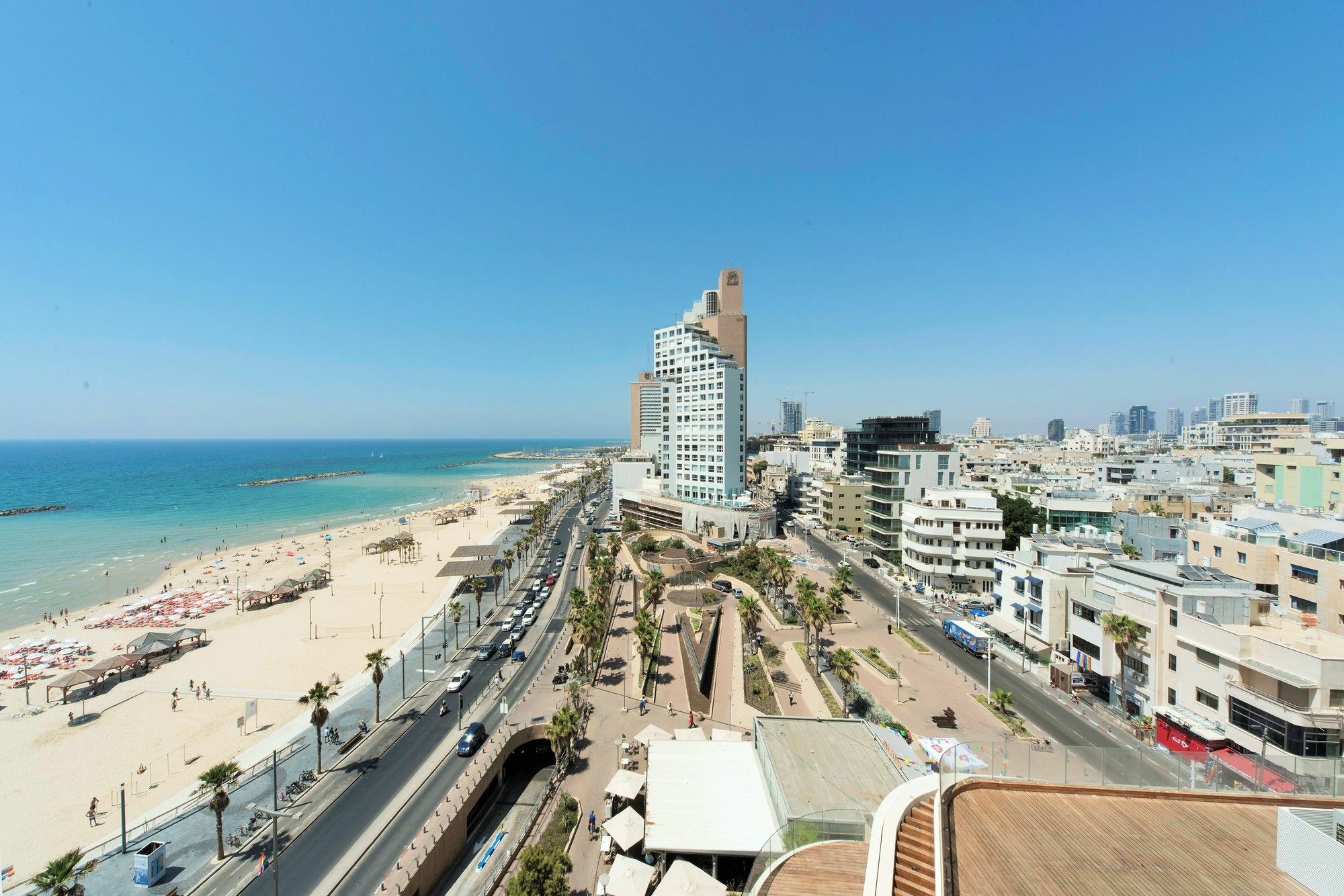 Excellent Beachfront Apt W/ Pool Access By Sea N' Rent Tel Aviv Eksteriør bilde