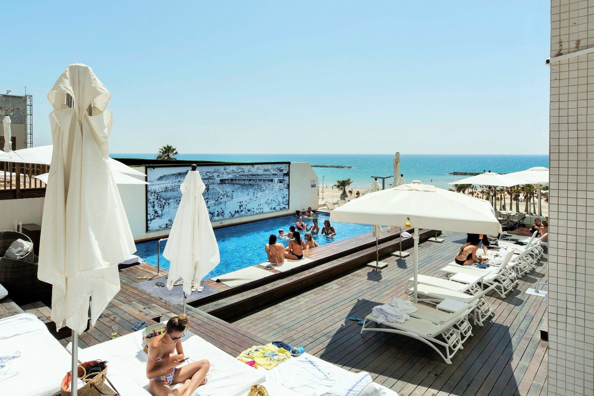 Excellent Beachfront Apt W/ Pool Access By Sea N' Rent Tel Aviv Eksteriør bilde
