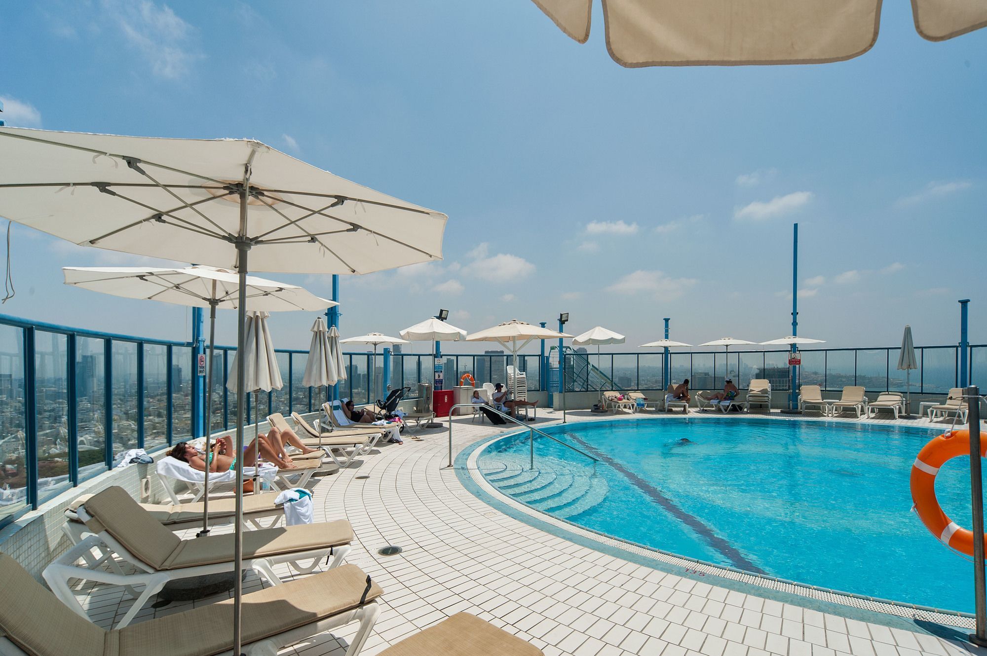 Excellent Beachfront Apt W/ Pool Access By Sea N' Rent Tel Aviv Eksteriør bilde