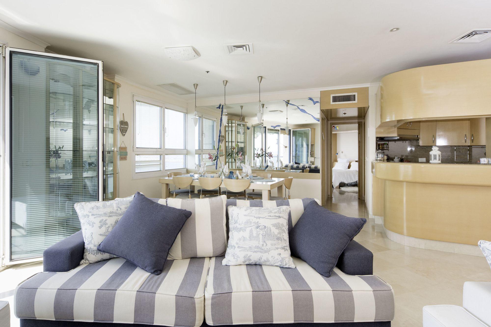 Excellent Beachfront Apt W/ Pool Access By Sea N' Rent Tel Aviv Eksteriør bilde