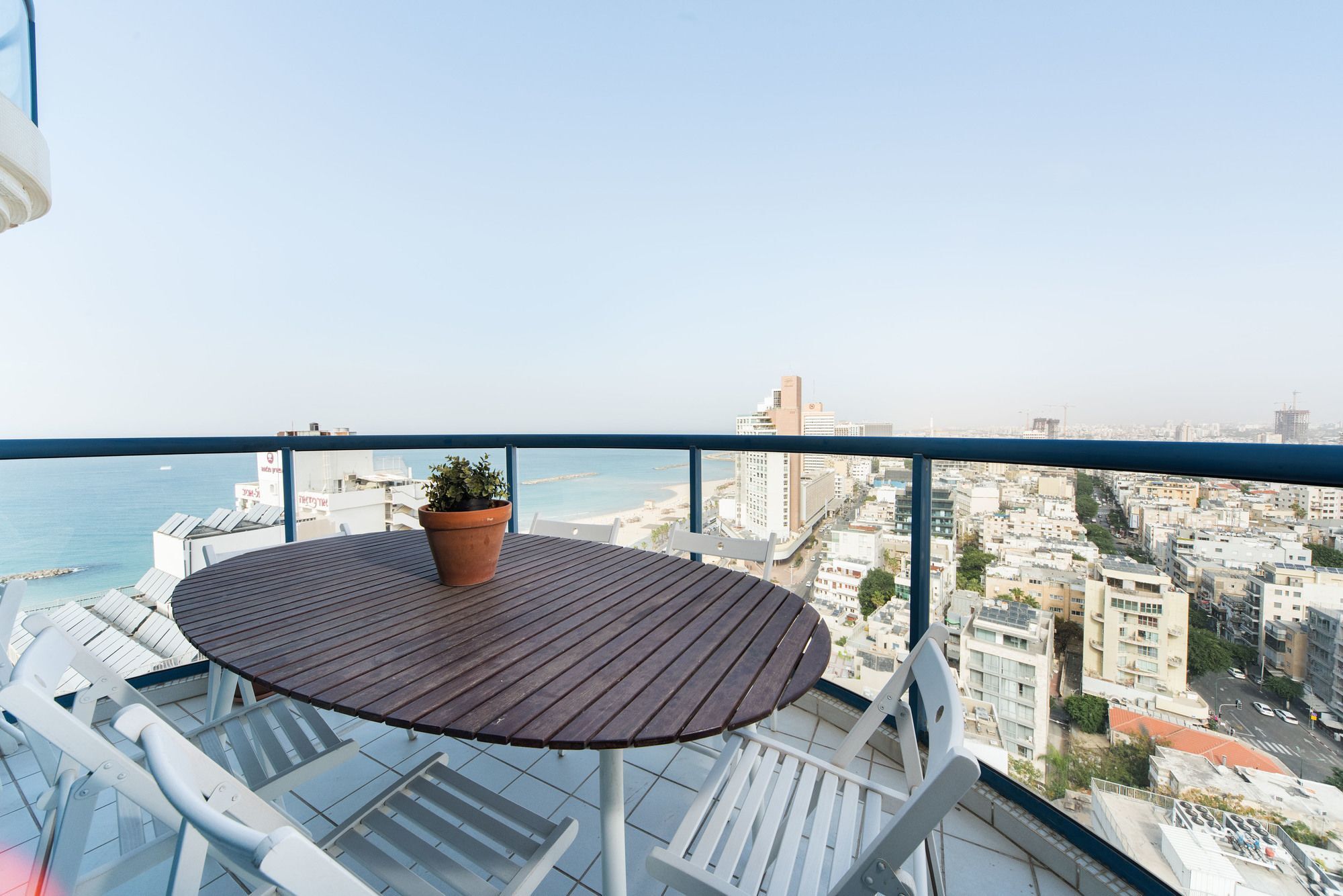Excellent Beachfront Apt W/ Pool Access By Sea N' Rent Tel Aviv Eksteriør bilde